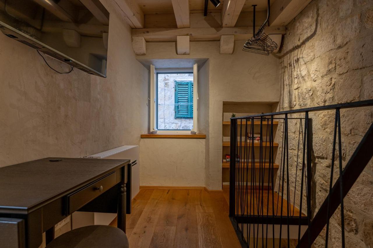Superior 1 Bedroom Apartment Gabriela Next To Buza Beach Dubrovnik Exteriör bild
