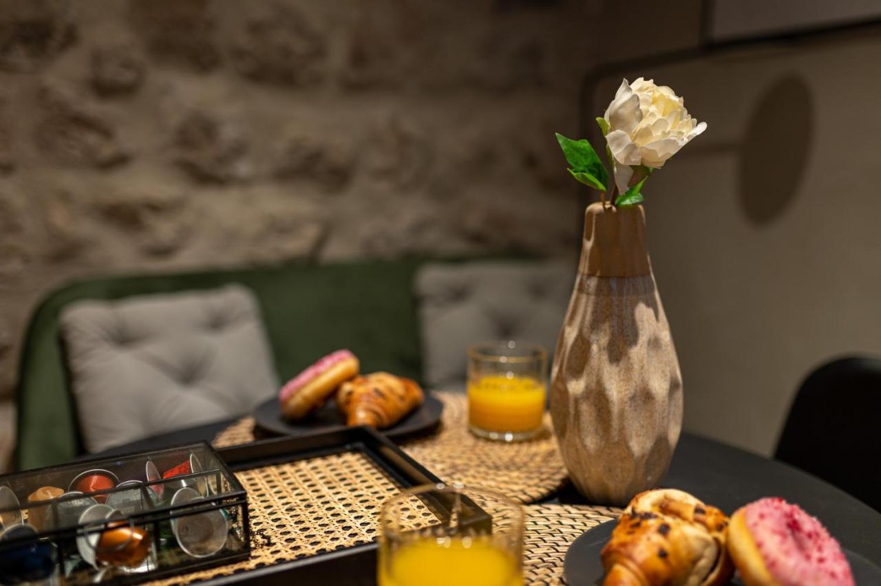 Superior 1 Bedroom Apartment Gabriela Next To Buza Beach Dubrovnik Exteriör bild