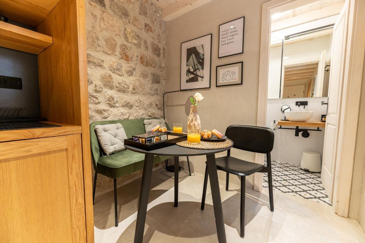 Superior 1 Bedroom Apartment Gabriela Next To Buza Beach Dubrovnik Exteriör bild