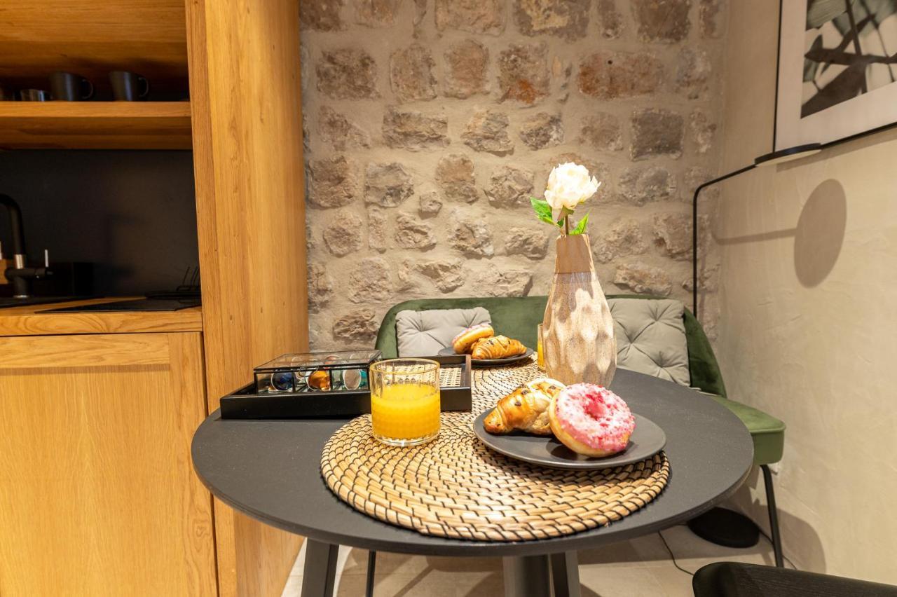 Superior 1 Bedroom Apartment Gabriela Next To Buza Beach Dubrovnik Exteriör bild
